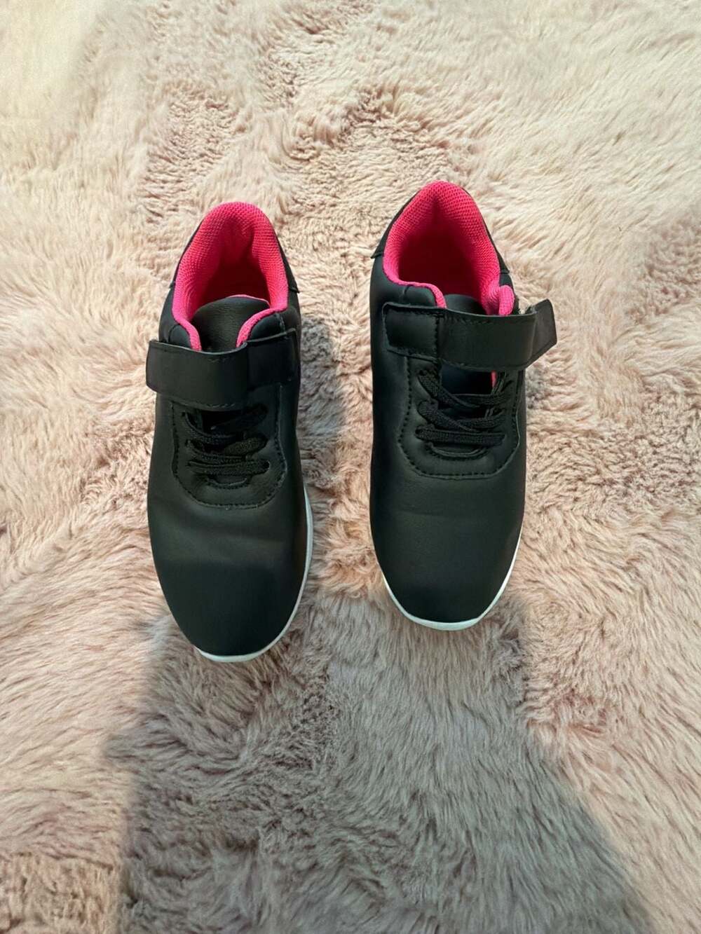 casual low top plus fleece sneakers girls size 32